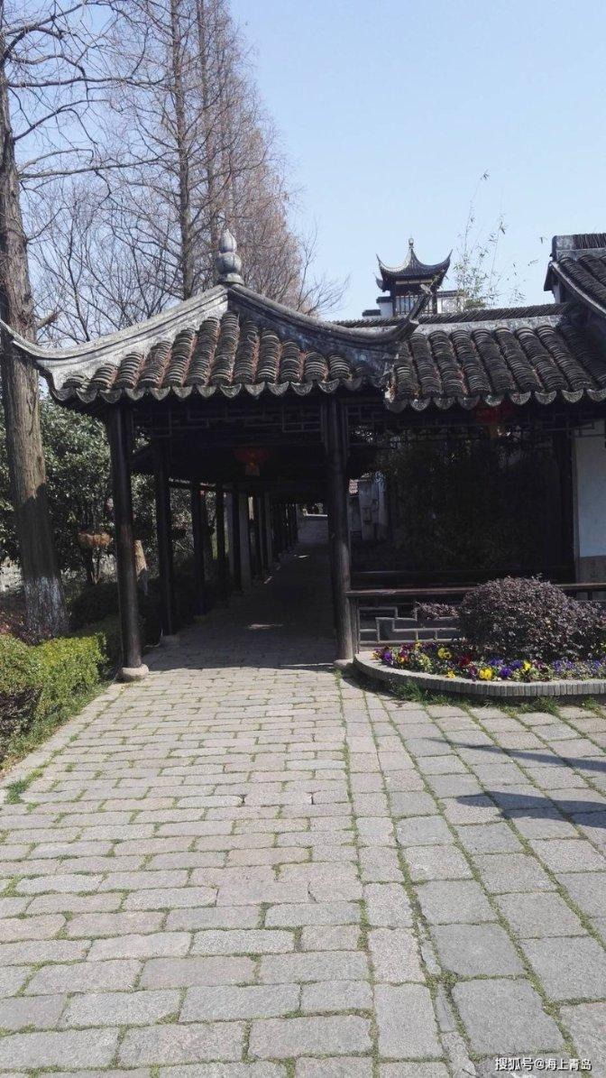 陵水黎族自治县纪委监委第六审查调查室原主任韦世明严重违纪违法被开除党籍和公职